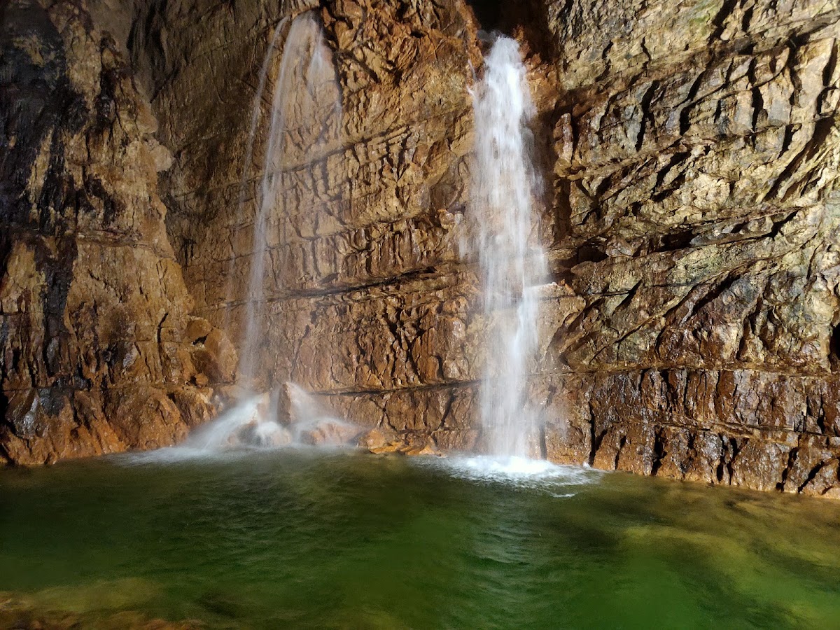 Stiffe-Höhlen (Grotte di Stiffe)