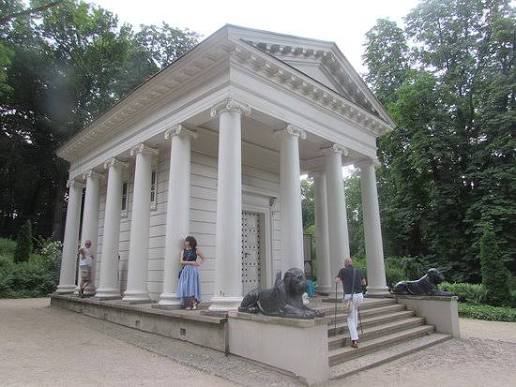 Überreste von Tempel oder Kastell – Römerregion Chiemsee