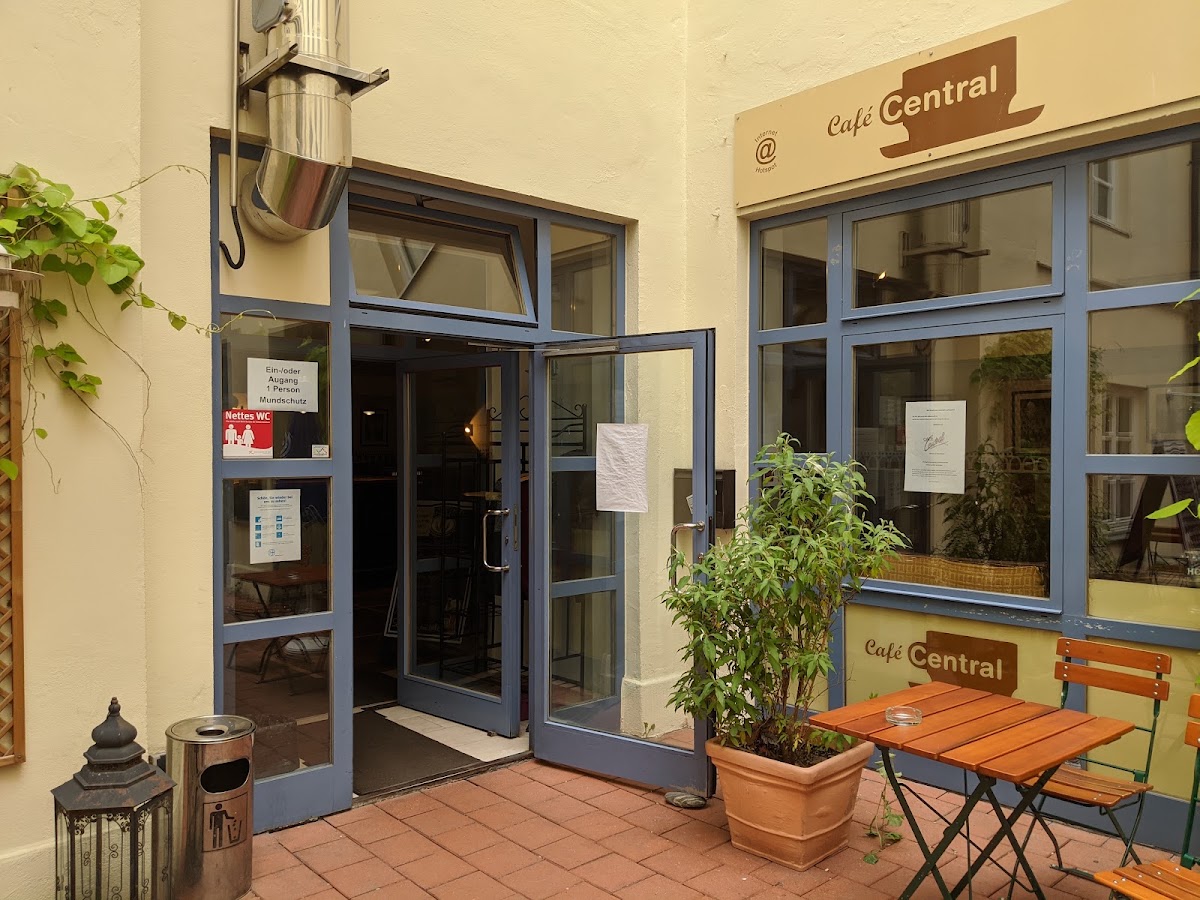 Cafe Central