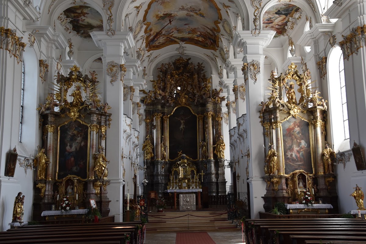 Das Münster Heilig Kreuz in Bergen