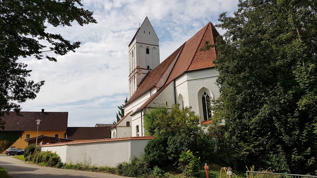 Dorfkirche von Zulling mit Teufelsritt