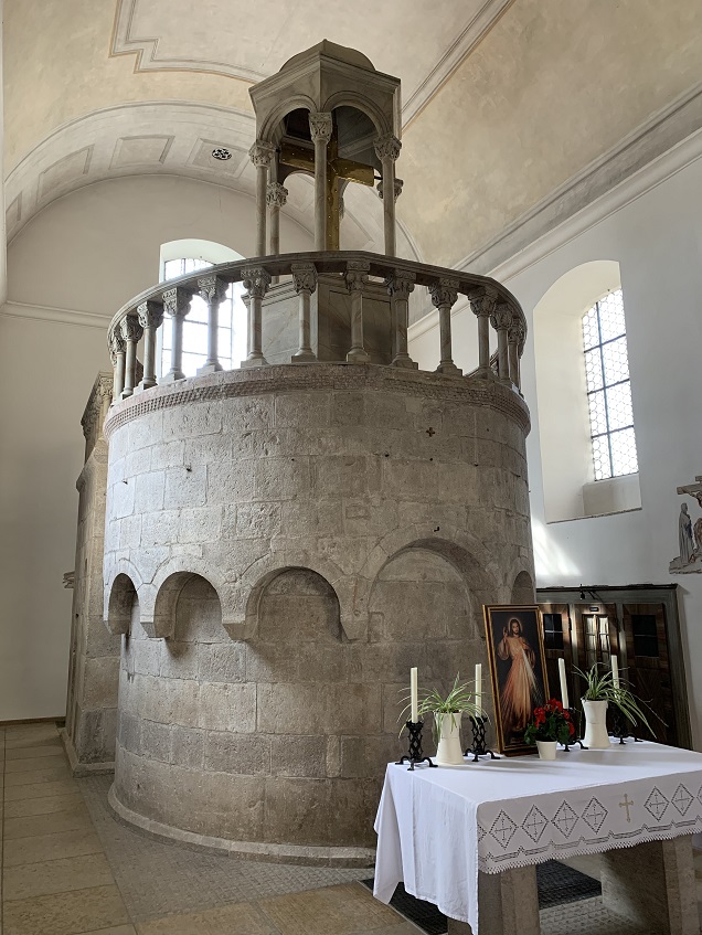 Ehemalige Kapuzinerkirche Heilig Kreuz mit dem Heiligen Grab Eichstätt