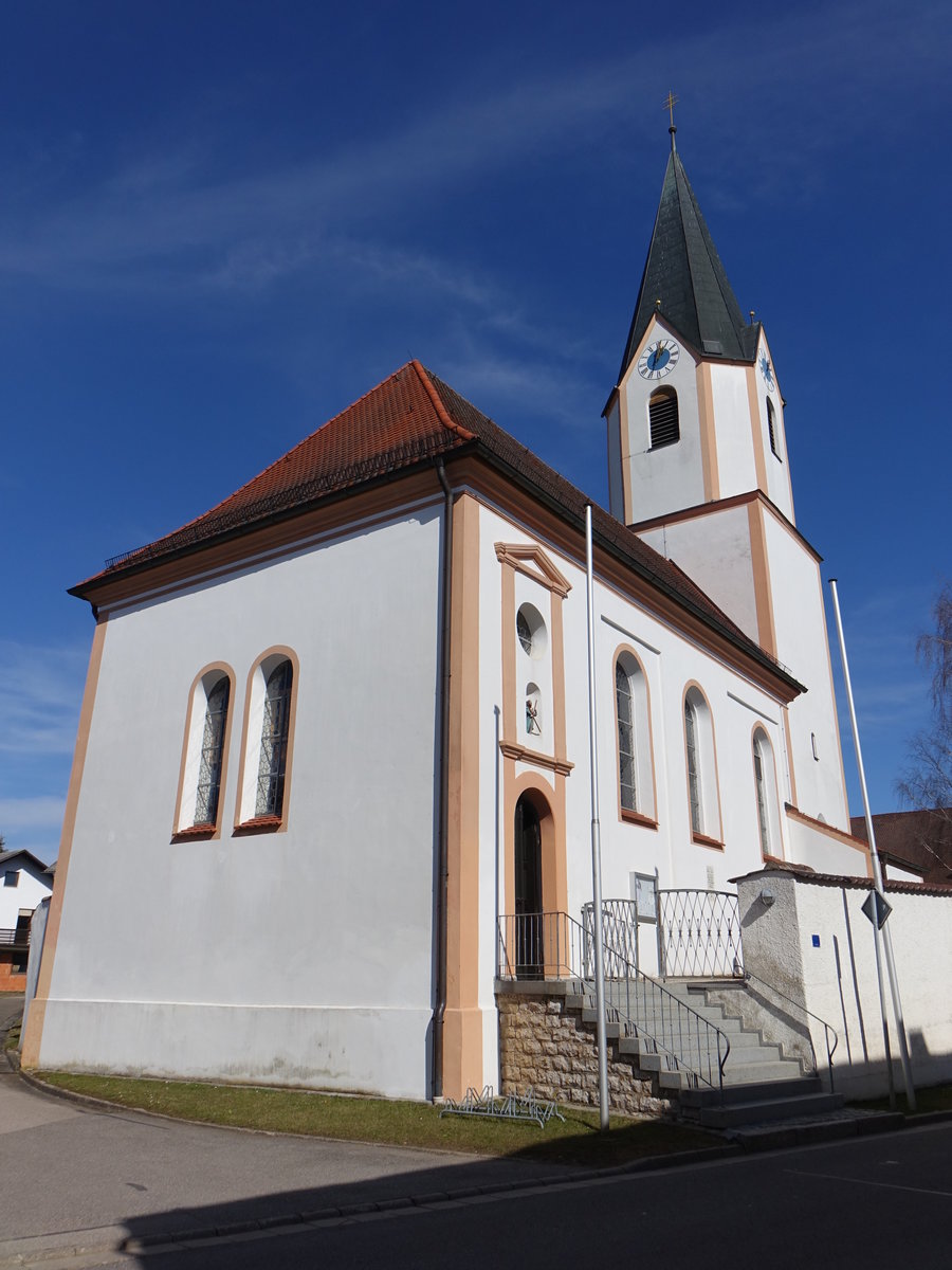 Kath. Pfarrkirche St. Andreas in Wolfsbuch