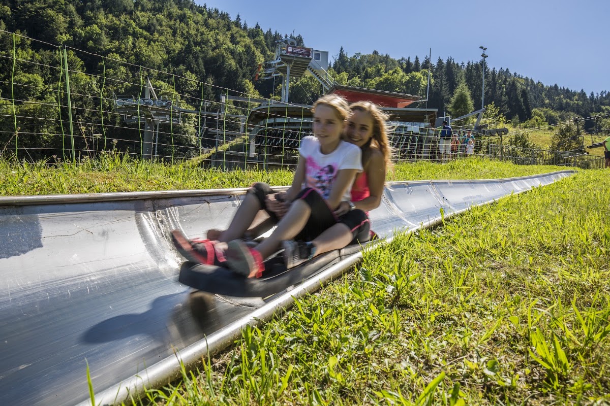 Kneipp-Becken an der Bergstation Hocheck