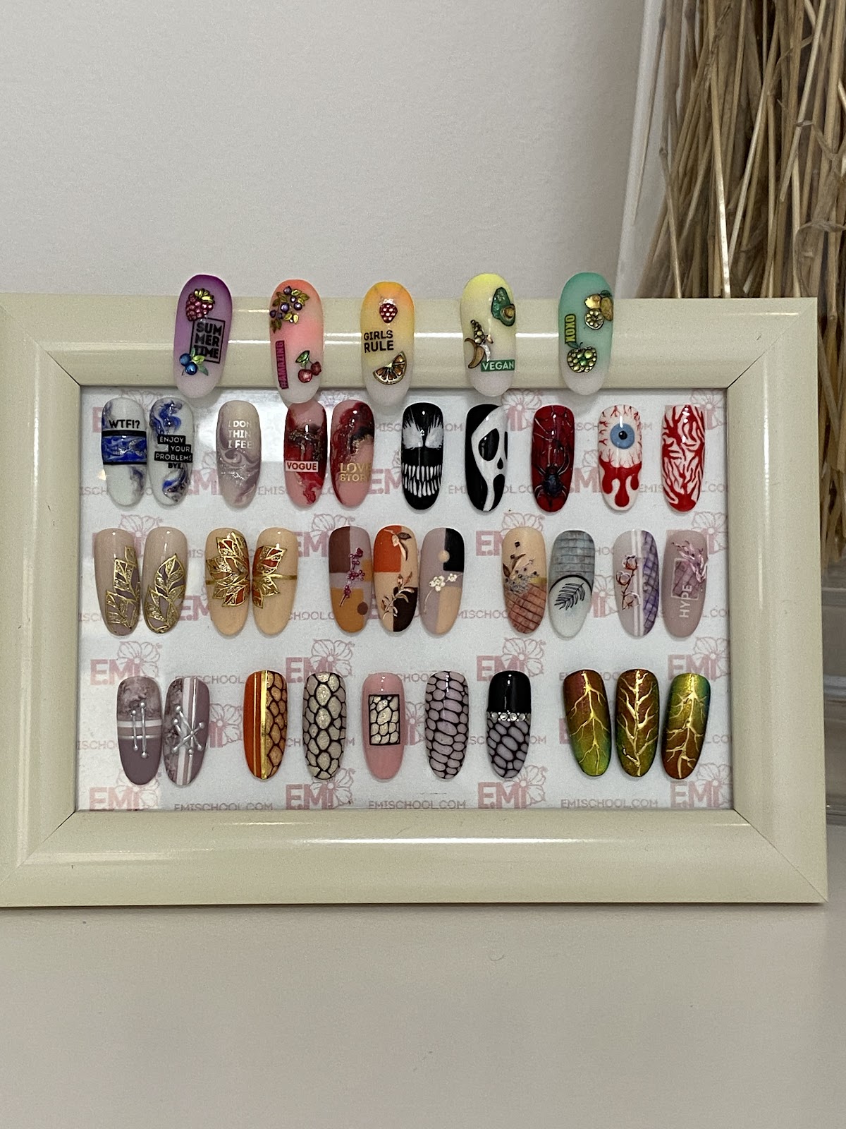 Maniküre und Nageldesign Guzaliya Bimurzayeva