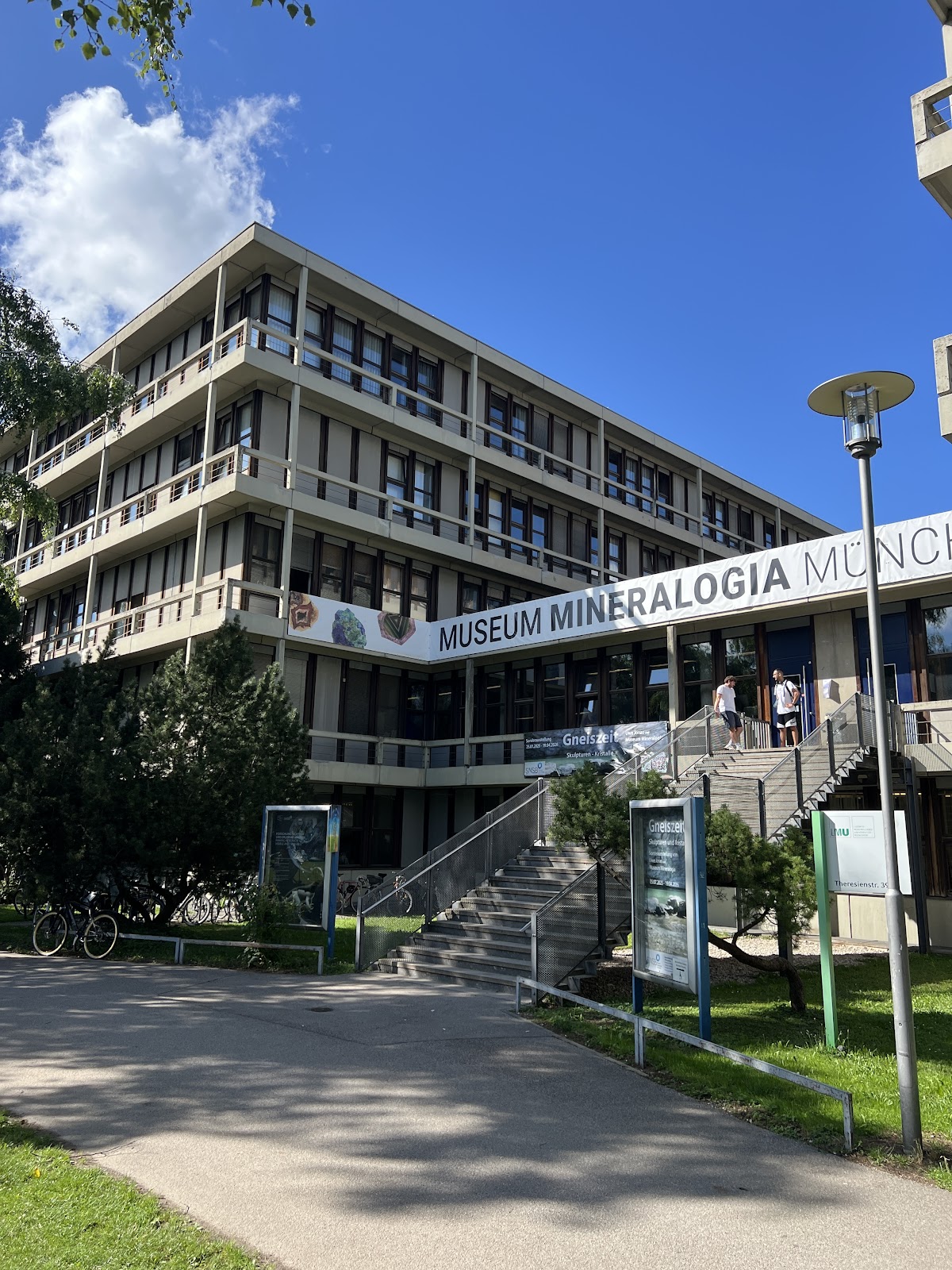 Museum Mineralogia München. Kristalle in Natur und Technik