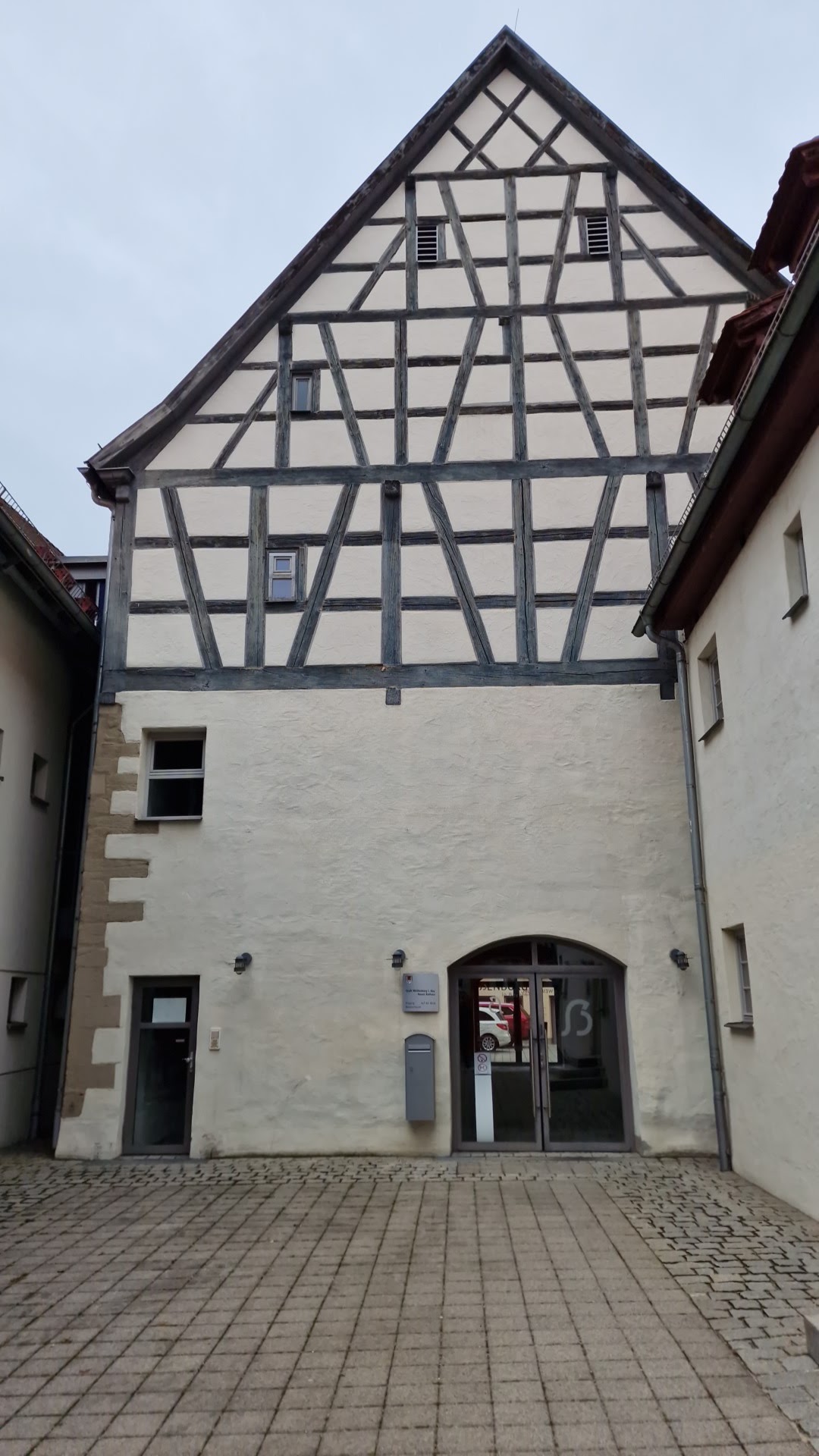 Neues Rathaus mit ehem. Rentamtsgebäude