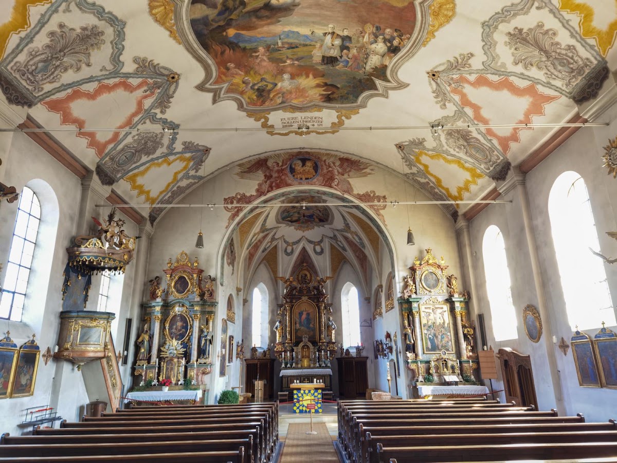 Pfarrkirche Mariä Himmelfahrt in Törwang