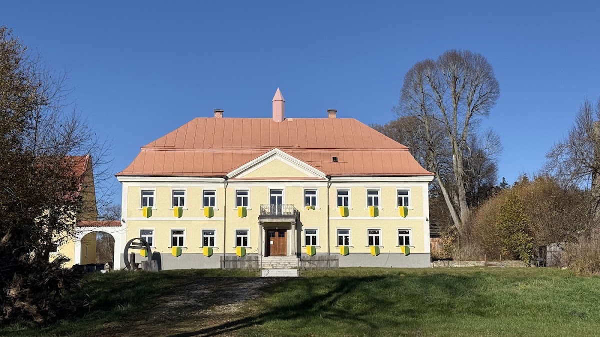 Schloss Ludwigsthal