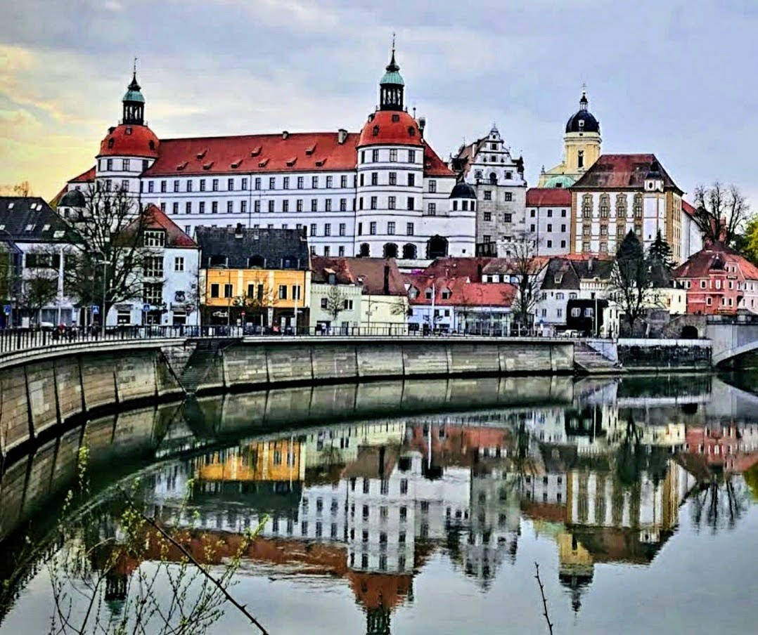 Schloss Neuburg mit Schlossmuseum