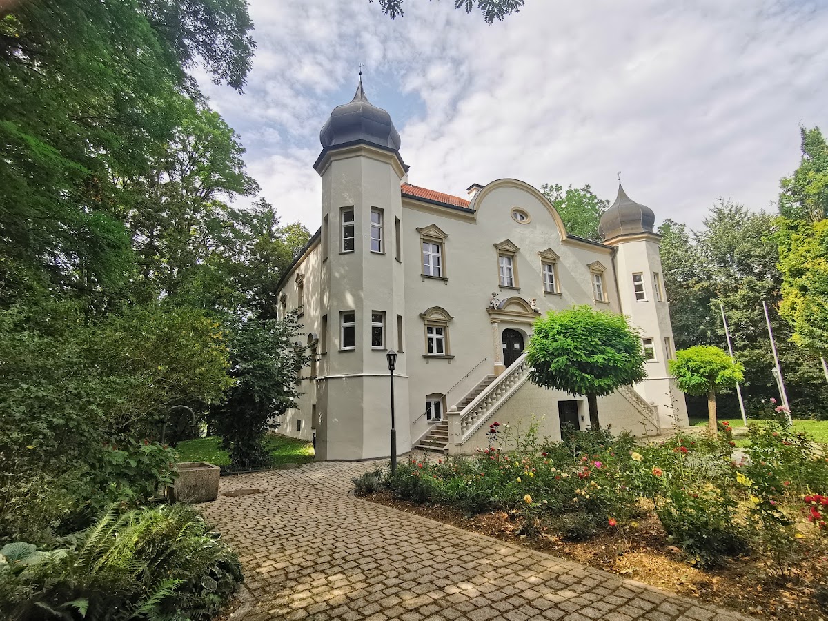 Schloss Niederpöring