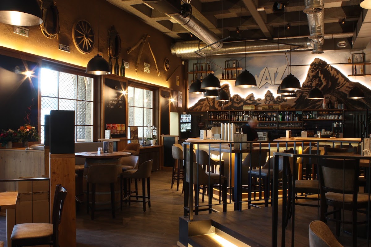 Watz Restaurant & Bayerisch Pub