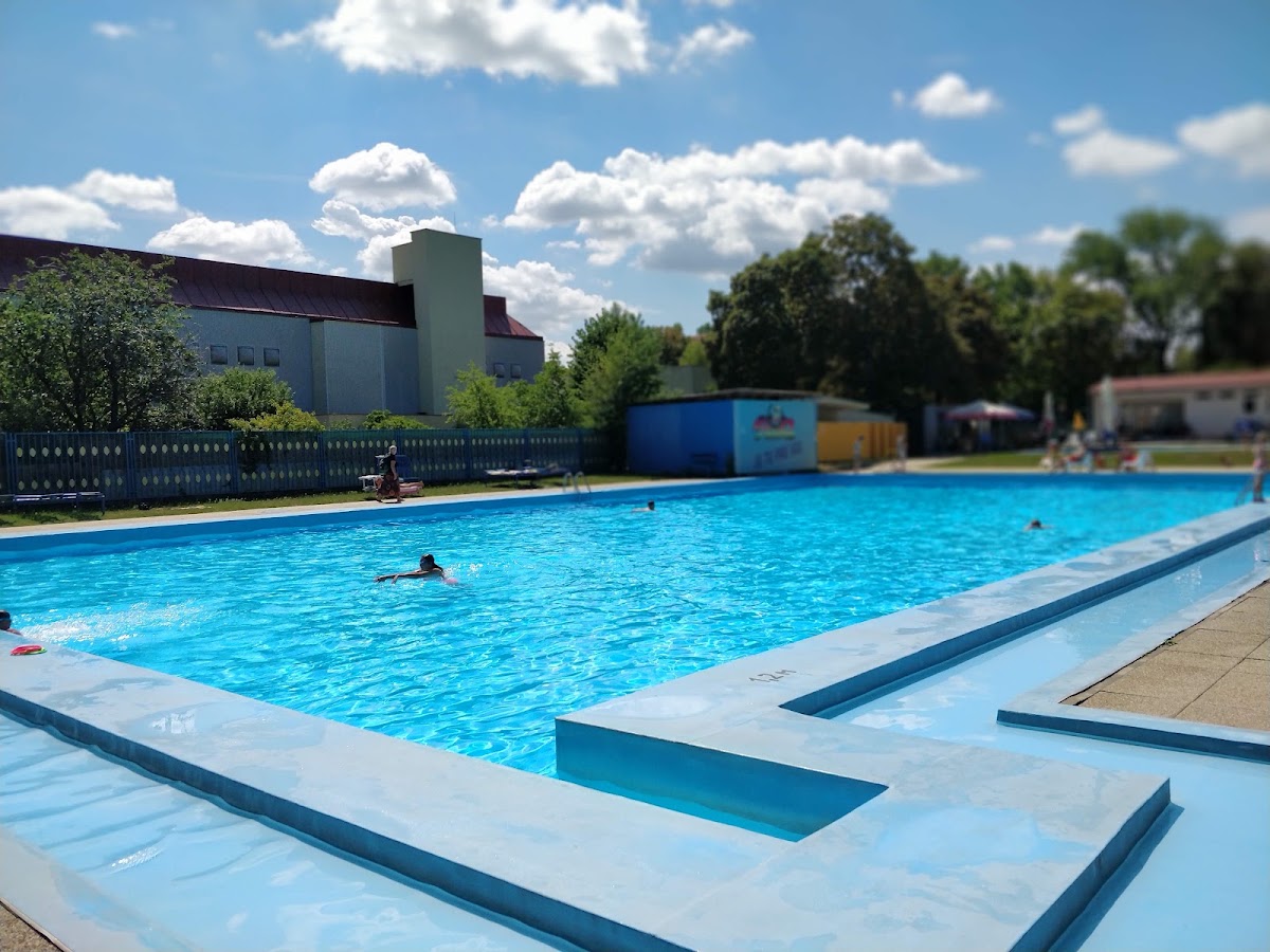 Freibad Krasňany Bratislava (Mestské kúpalisko Krasňany)