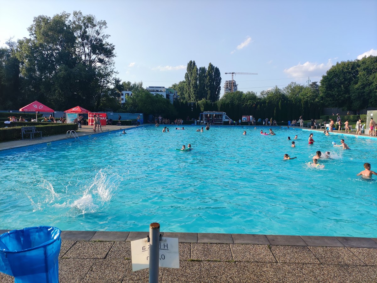Freibad Rosnička Bratislava (Mestské kúpalisko Rosnička)