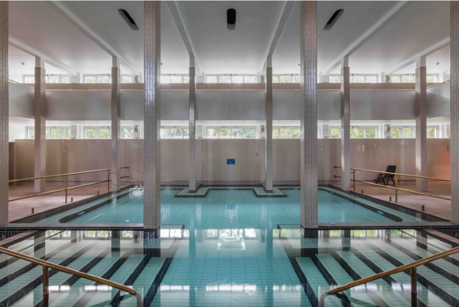 Palatinus Strandbad Budapest (Palatinus Gyógy-, Strand- és Hullámfürdő)
