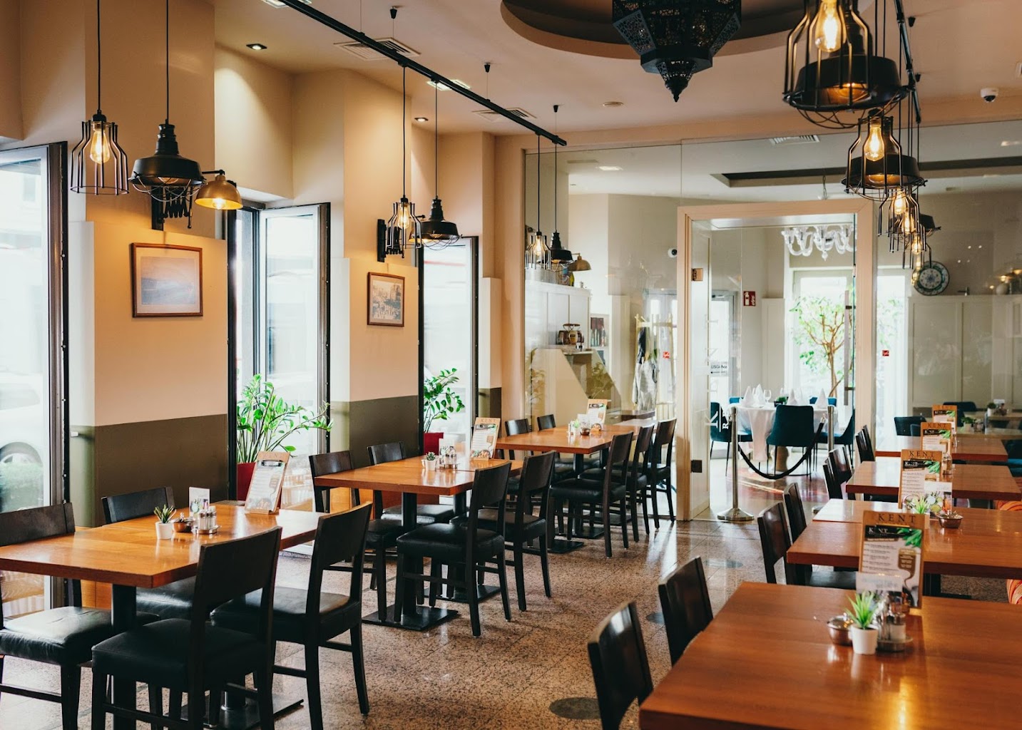 Kent Restaurant Fünfhaus