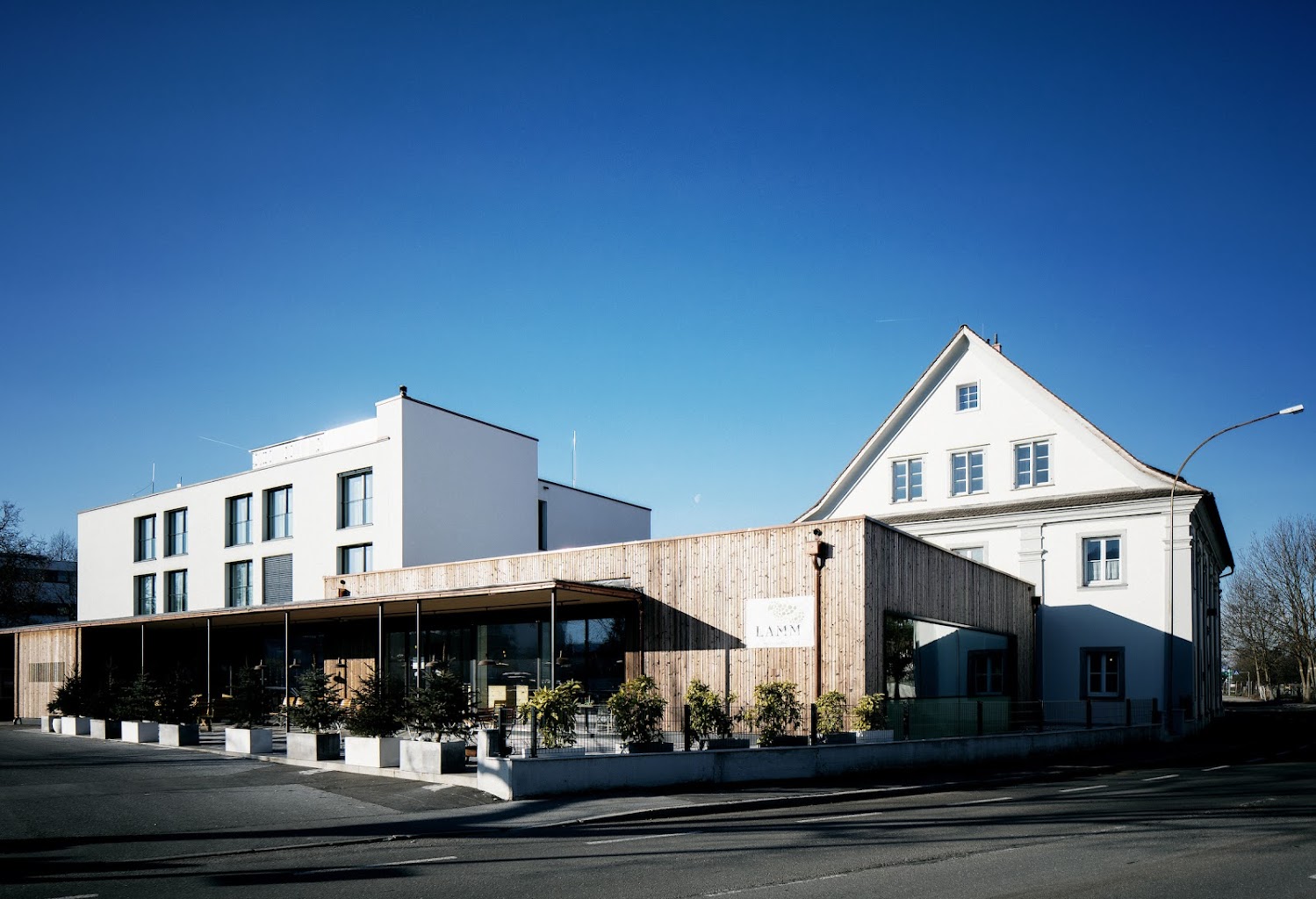 LAMM Hotel Restaurant Café