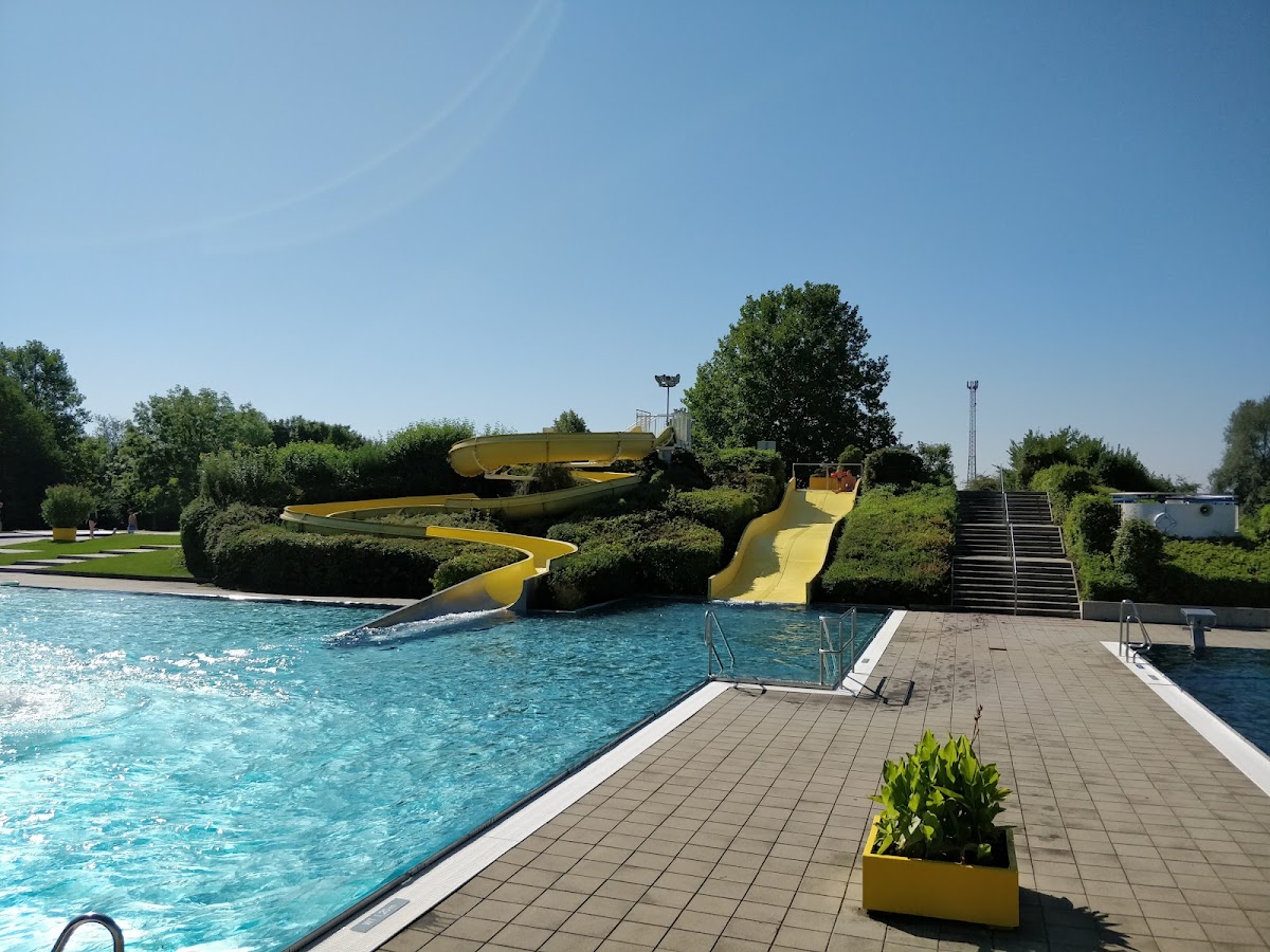Vitalwelt Perg – Badewelt/Freibad