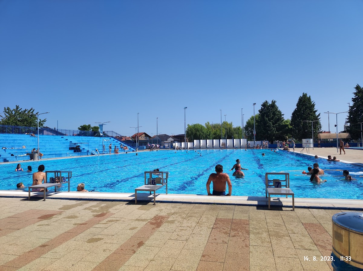 Städtische Freibäder Đakovo (Gradski bazeni Đakovo)