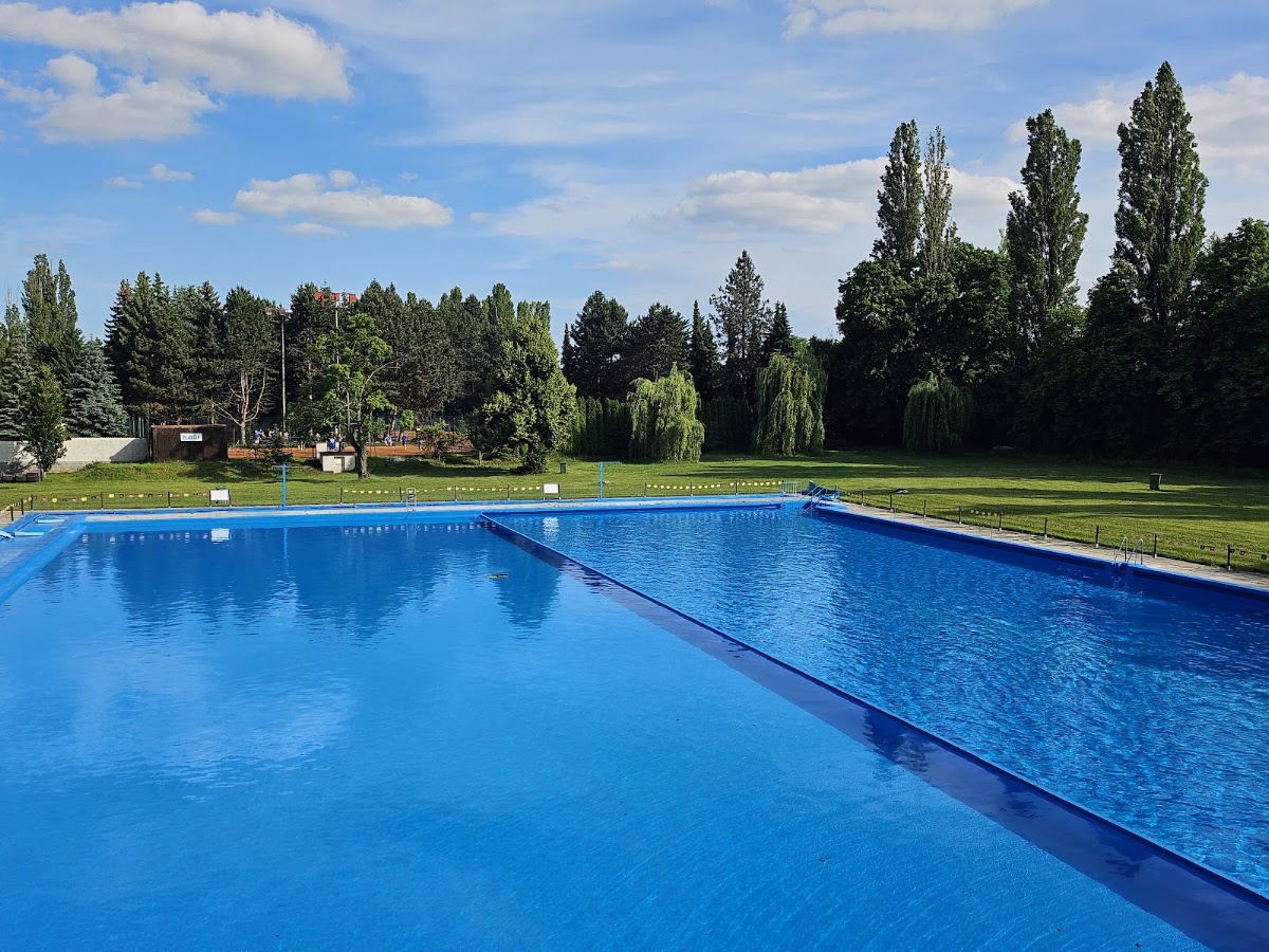 Freibad Čakovice Prag (Koupaliště Čakovice)