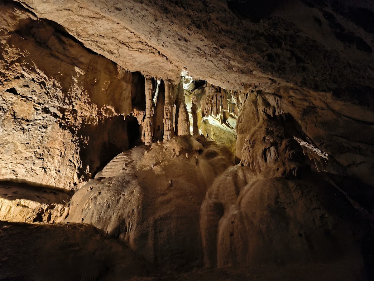 Lokvarka-Höhle (Špilja Lokvarka)