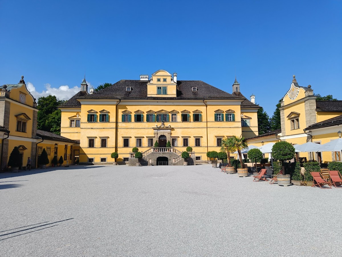 Schloss und Wasserspiele Hellbrunn