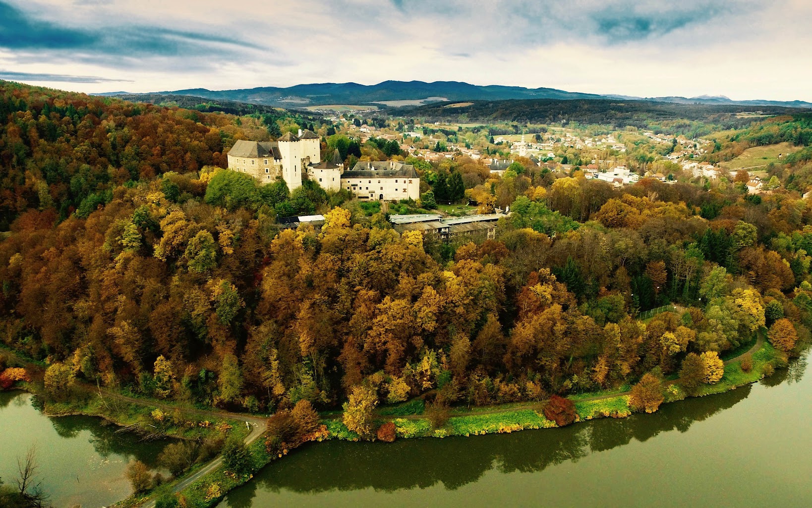 Burg & Burghotel Lockenhaus