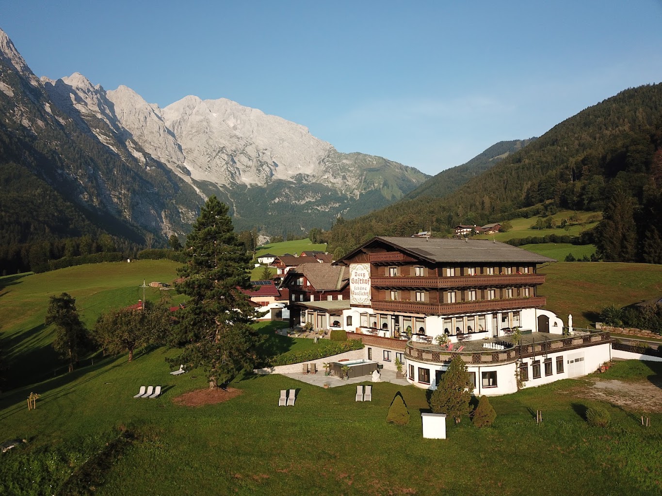 Hotel – Pension „Schöne Aussicht“