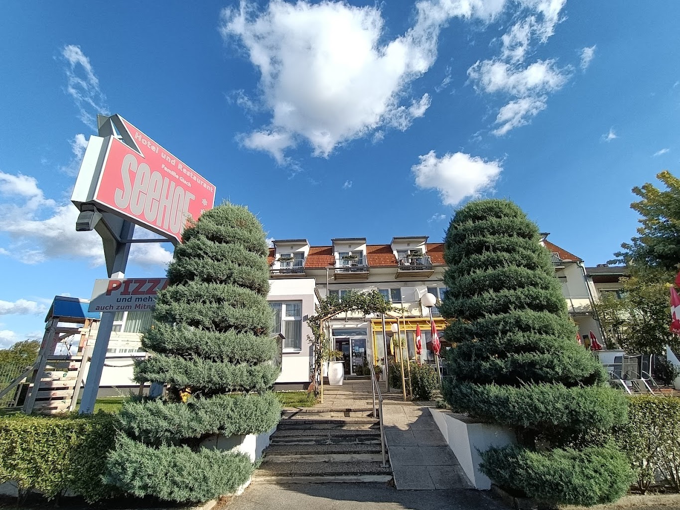 Hotel- Restaurant & Appartements „Seehof“