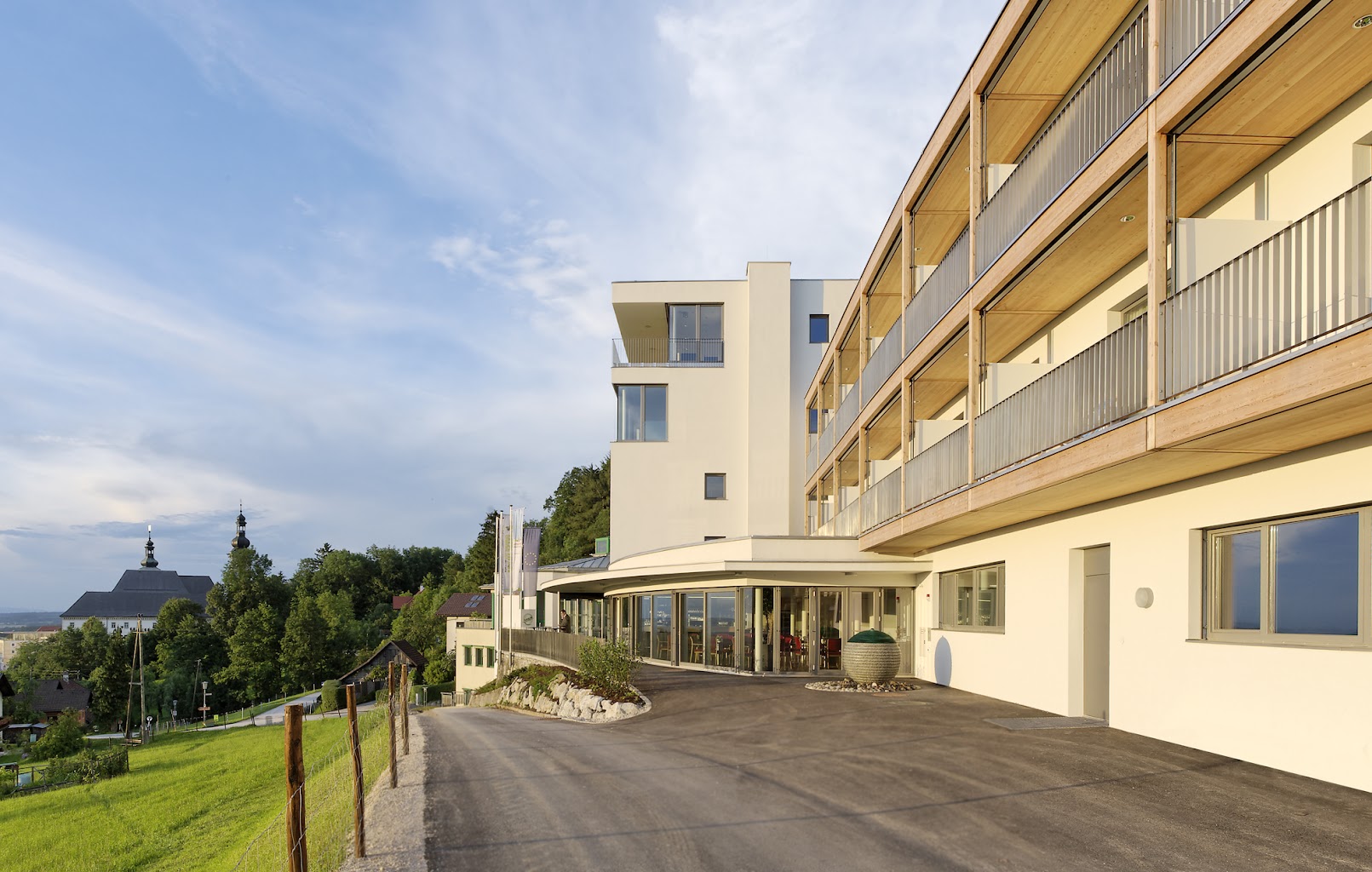 SPES Hotel & SPES Zukunftsakademie