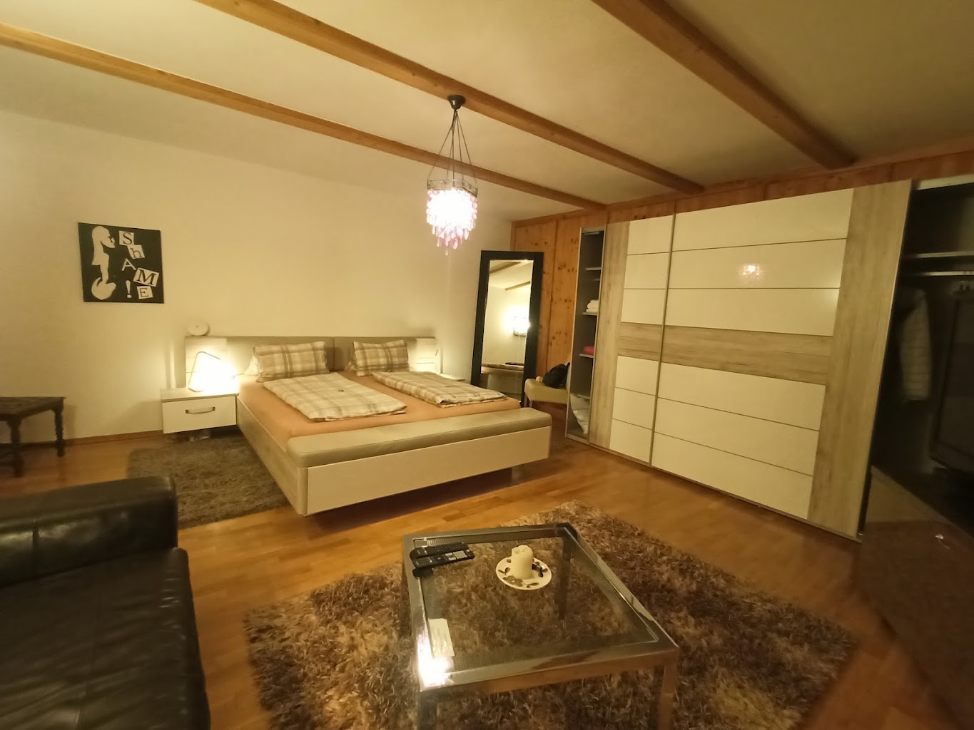 Top Apartment