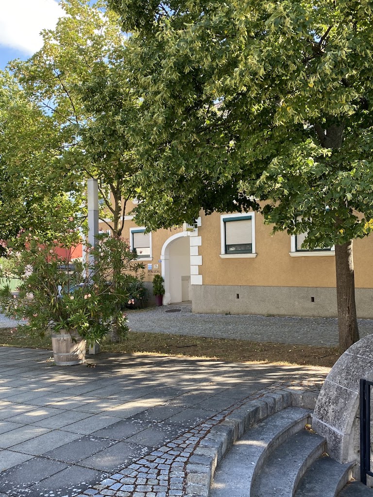 Turmhof Breitenbrunn