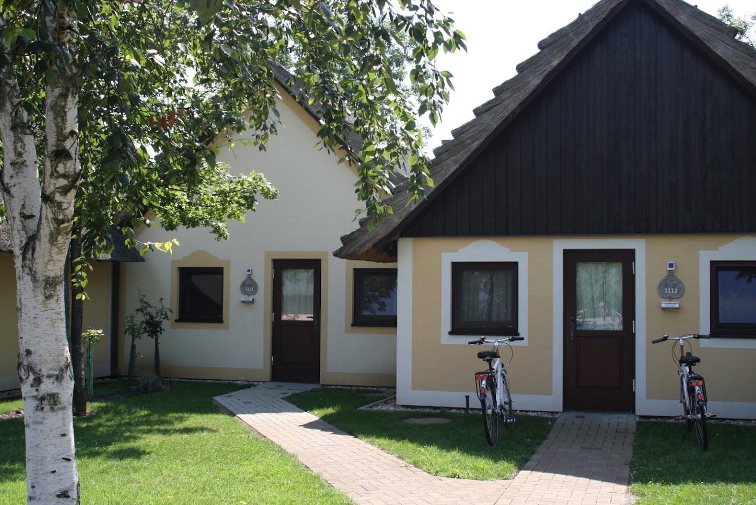 WEINLAUBENDORF