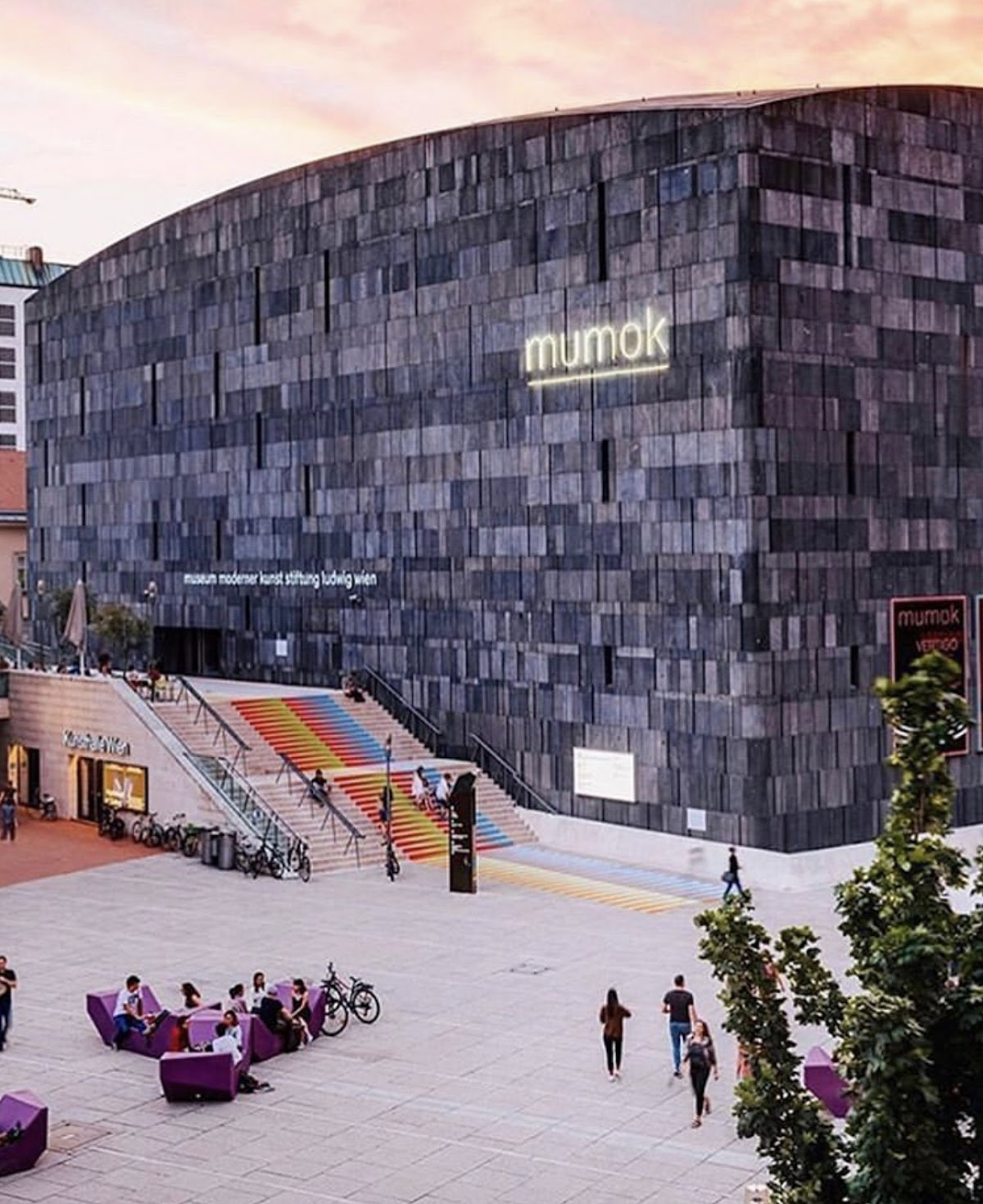 mumok
